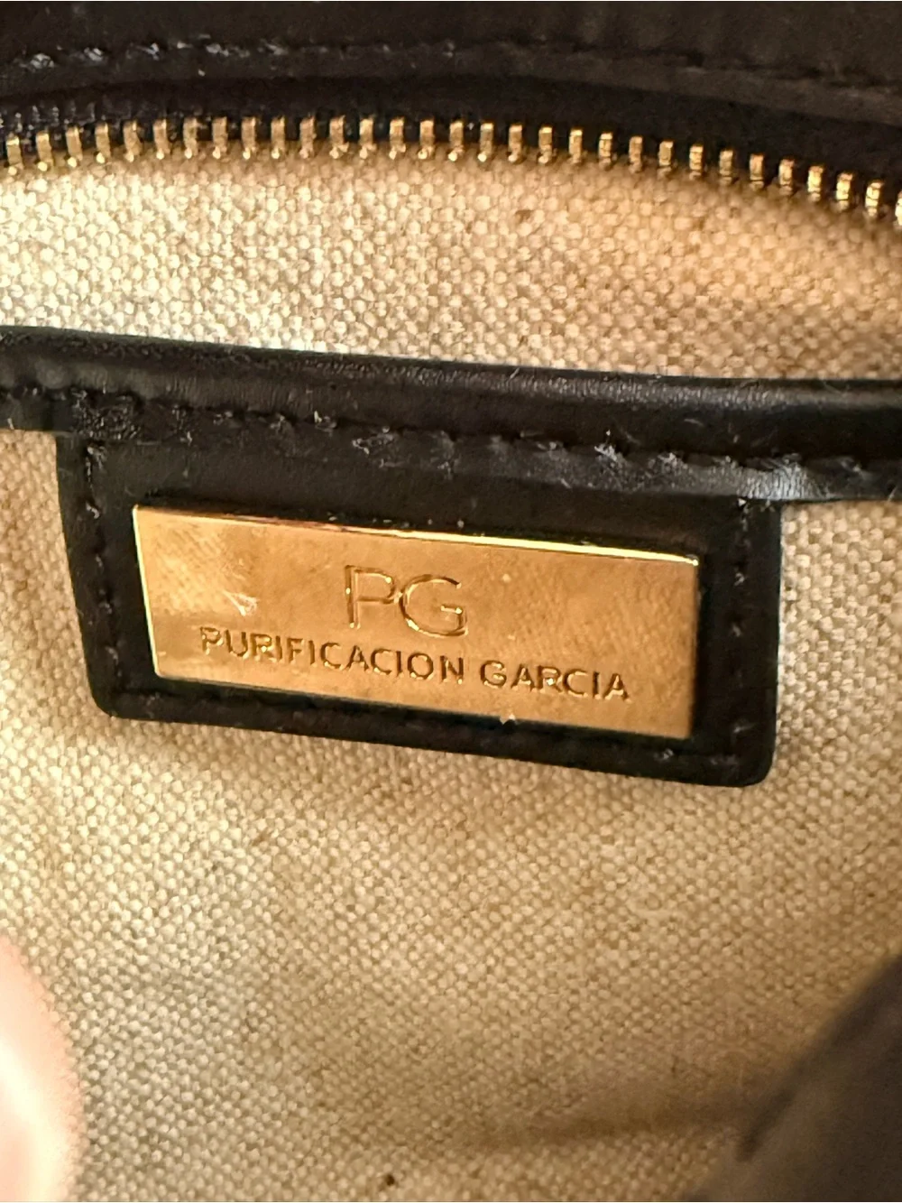 Purificación García Black Embossed Logo Crossbody Bag